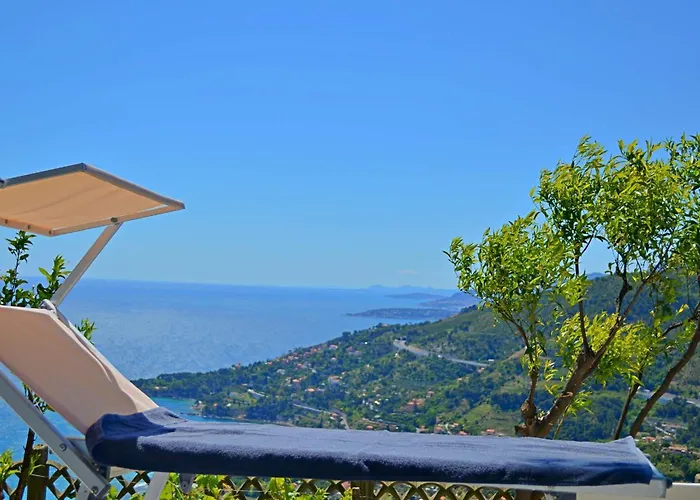 La Riserva Di Castel D'appio- Charme & Relax 호텔 3*