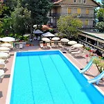La Riserva Di Castel D'appio- Charme & Relax 3*