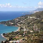 Отель La Riserva Di Castel D'appio- Charme & Relax 3*