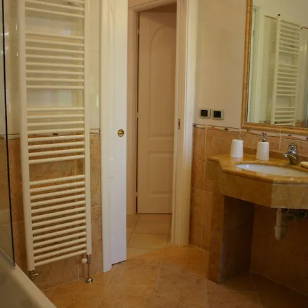 Hotell La Riserva Di Castel D'appio- Charme & Relax 3*