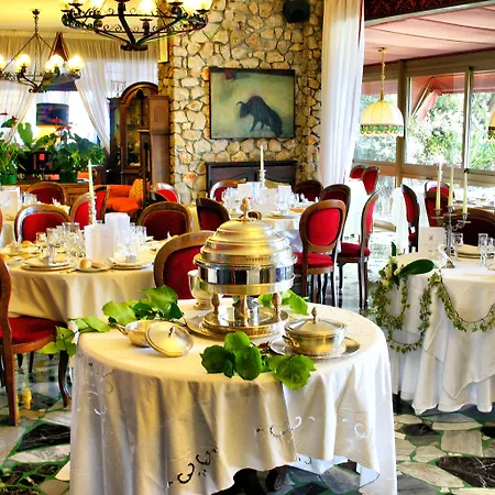 La Riserva Di Castel D'appio- Charme & Relax Hotel