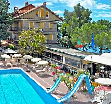 La Riserva Di Castel D'appio- Charme & Relax 3*