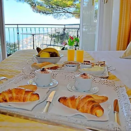 Ξενοδοχείο La Riserva Di Castel D'appio- Charme & Relax 3*