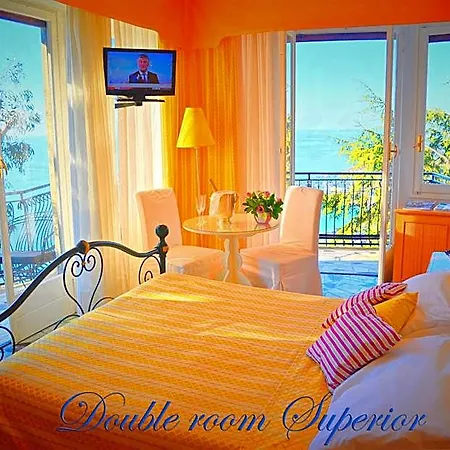 La Riserva Di Castel D'appio- Charme & Relax