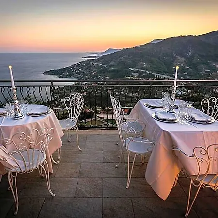 La Riserva Di Castel D'appio- Charme & Relax