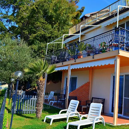 Hotel La Riserva Di Castel D'appio- Charme & Relax 3*