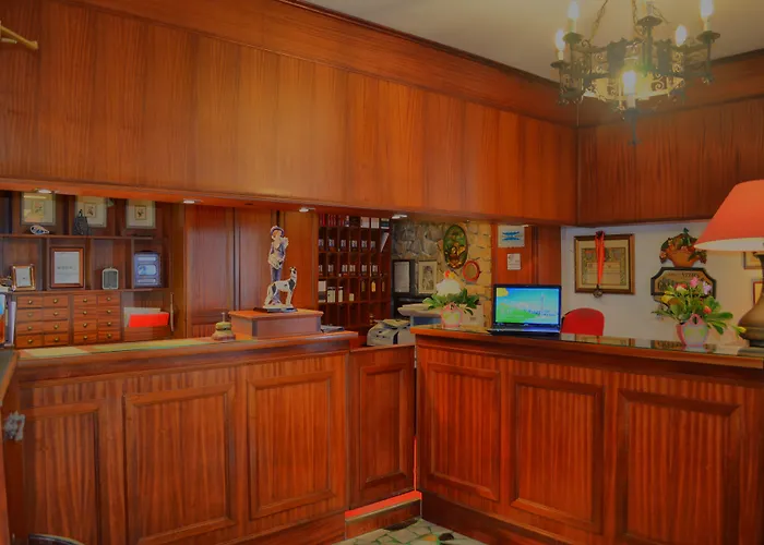 מלון La Riserva Di Castel D'appio- Charme & Relax 3*