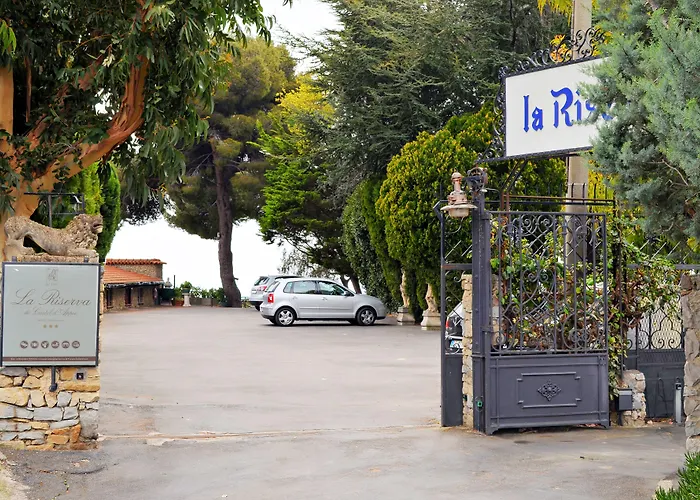 La Riserva Di Castel D'appio- Charme & Relax